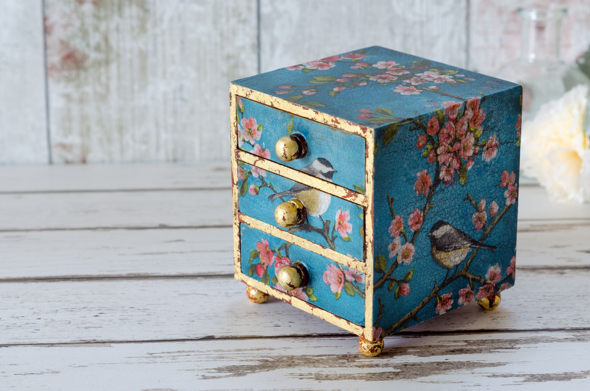 Decoupage auf Holz